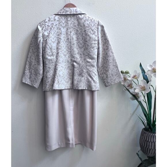 Jessica Howard Formal 2 PC Cream Color Jacket Beaded and Dress Set Sequins Sz 6P - Picture 3 of 8